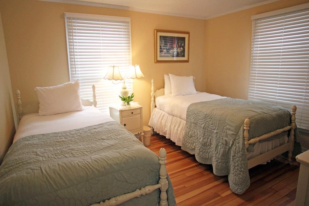 The Kennebunk Inn Bagian luar foto