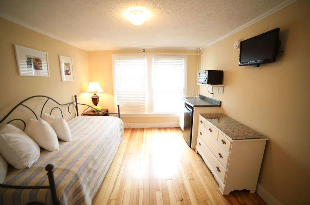 The Kennebunk Inn Bagian luar foto